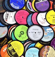 De Magie van Vinylplaten: Een Tijdloze Geluidservaring