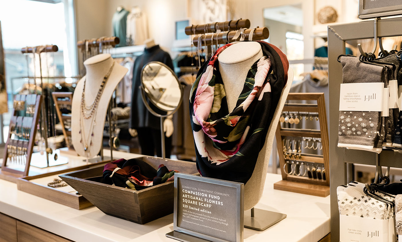 Ontdek de Betoverende Wereld van Jill Merchandise