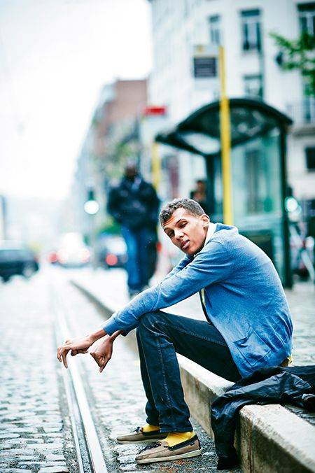 Stromae schittert in Paleis 12 te Brussel: Een Magische Avond vol Muziek en Emotie